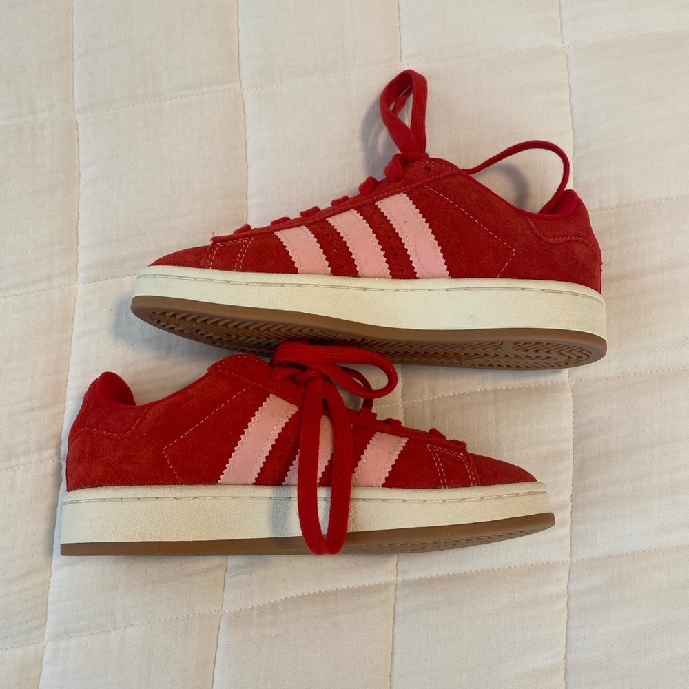 BRAND NEW red&pink Adidas Campus 00s